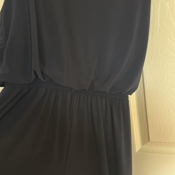 Jumpsuit with front drop neck - Picture 5 of 5